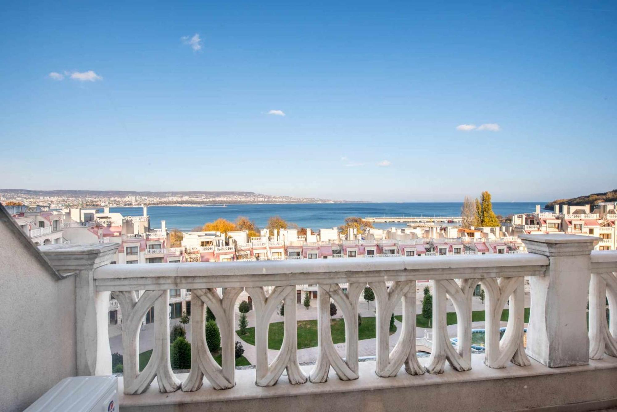 Azur Del Mar Seaview Apartment Varna Exterior foto