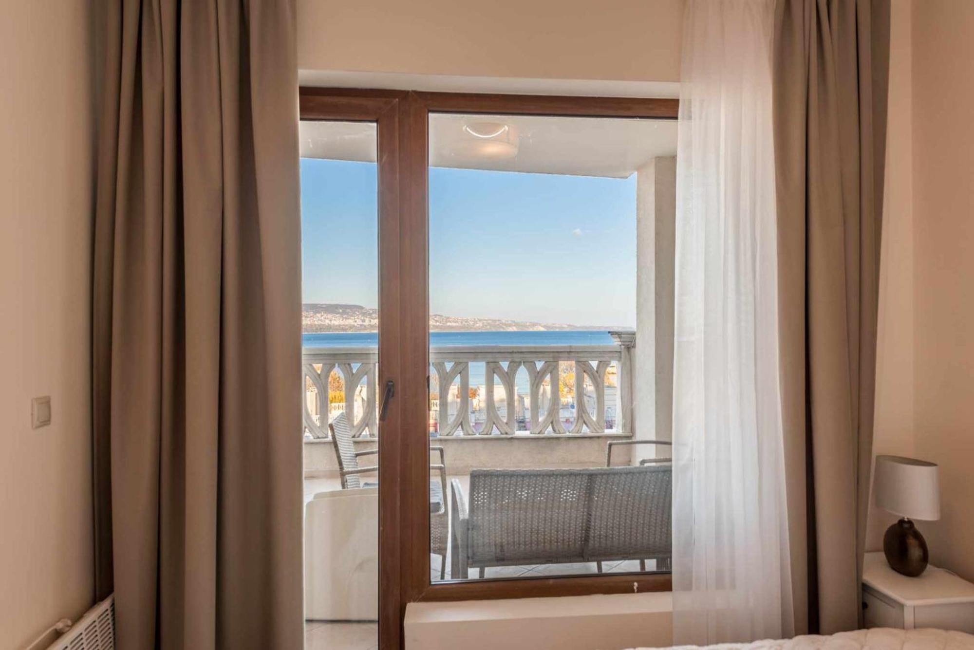 Azur Del Mar Seaview Apartment Varna Exterior foto